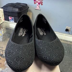 Skechers Black Textured Slip-On Flats